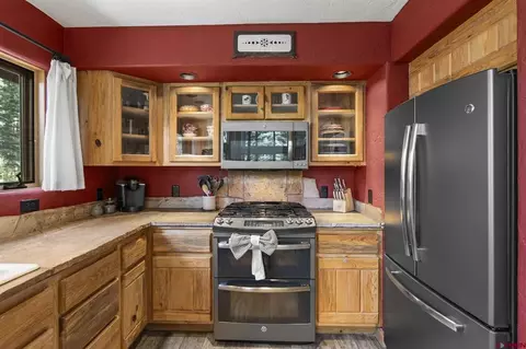 Kitchen - 52 Spud Cir, Durango, CO 81301 photo 2 of 4