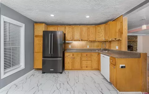Kitchen - 83 Holly Hock Trl, Durango, CO 81303 photo 3 of 4