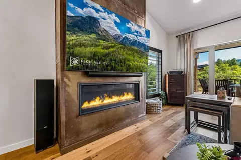 Living - 41 Edgemont Mdws, Durango, CO 81301 photo 2 of 3
