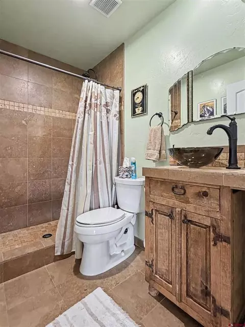 Bath - 15195 2600 Rd, Cedaredge, CO 81413 photo 3 of 3