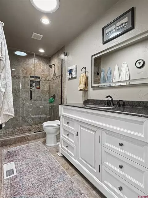 Bath - 15195 2600 Rd, Cedaredge, CO 81413 photo 1 of 3
