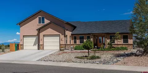 3521 Cypress Dr, Montrose, CO 81401