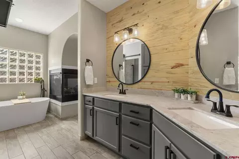 Bath - 102 Sage Rd, Durango, CO 81303 photo 2 of 6
