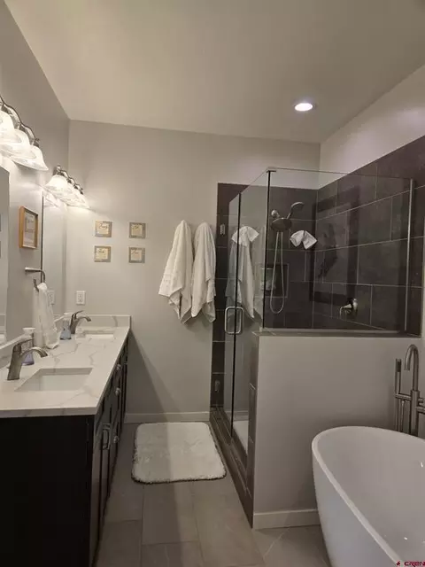 Bath - 21 Estancia Ct, Durango, CO 81301 photo 3 of 4