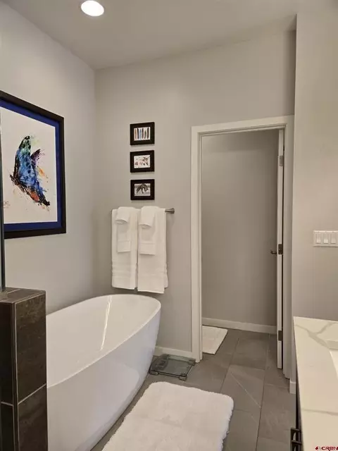 Bath - 21 Estancia Ct, Durango, CO 81301 photo 4 of 4