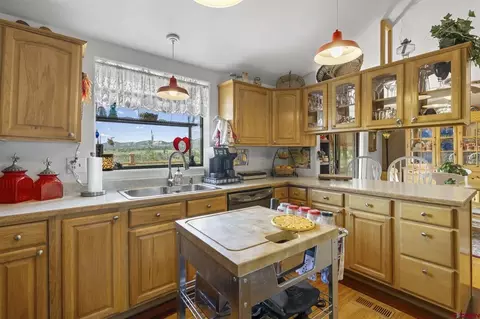 Kitchen - 45 Pine Ridge Rd, Durango, CO 81301 photo 4 of 4