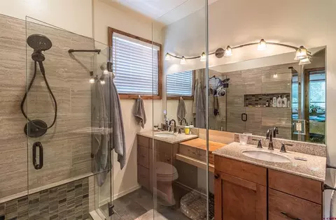 Bath - 20 Cove Way, Durango, CO 81301 photo 4 of 6