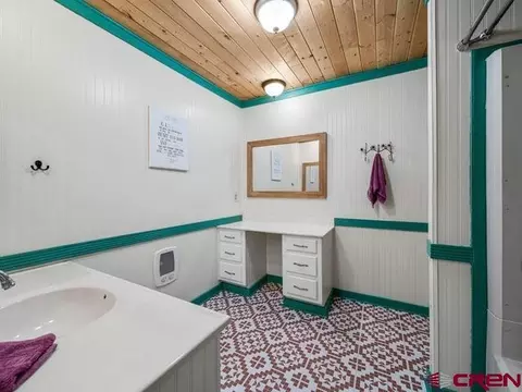 Bath - 132 Timber Dr, Durango, CO 81303 photo 2 of 3