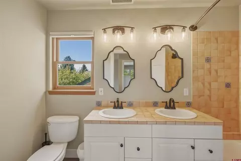 Bath - 224 Cypress Ct, Durango, CO 81301 photo 4 of 4