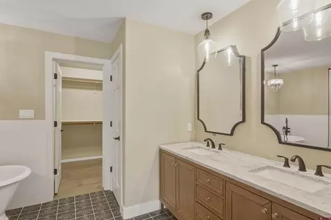 Bath - 224 Cypress Ct, Durango, CO 81301 photo 1 of 4