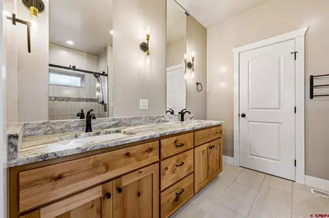 Bath - 106 Cielo Way, Durango, CO 81303 photo 4 of 9