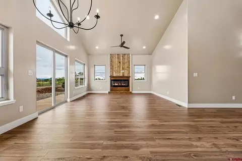 Living - 106 Cielo Way, Durango, CO 81303 photo 4 of 5