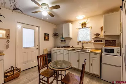 Kitchen - 1912 Glenisle Ave, Durango, CO 81301 photo 4 of 5