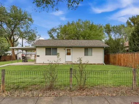 1129 S 4th St, Montrose, CO 81401