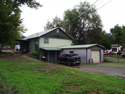 385 N 3rd St, Hotchkiss, CO 81419
