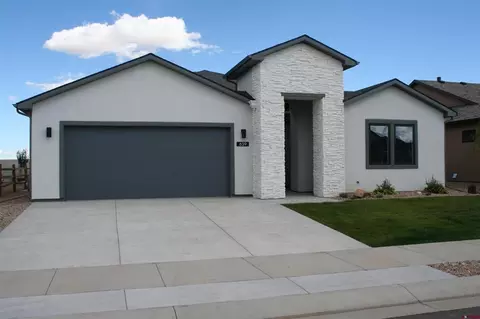 639 Sanctuary Dr, Montrose, CO 81403
