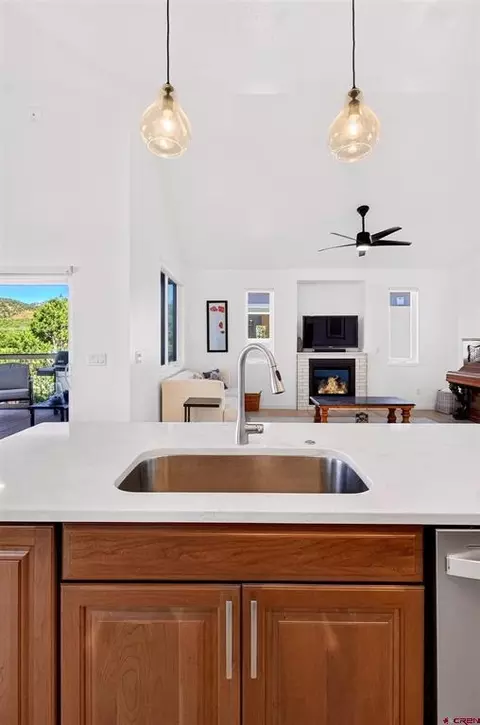 Kitchen - 39 Yarrow Ct, Durango, CO 81301 photo 5 of 5