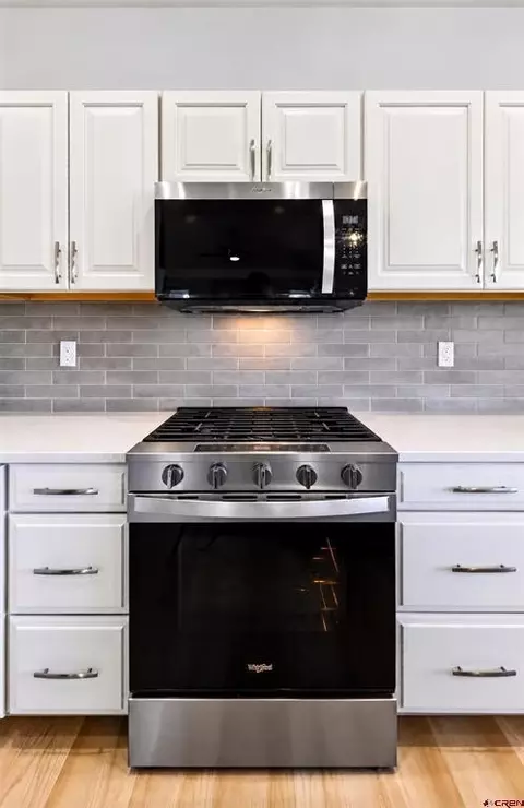 Kitchen - 39 Yarrow Ct, Durango, CO 81301 photo 4 of 5
