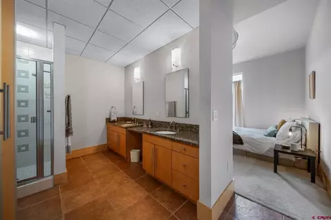 Bath - 555 Rivergate Ln #B1-115, Durango, CO 81301 photo 3 of 4