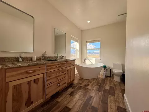 Bath - 18755 H Rd, Delta, CO 81416 photo 2 of 5
