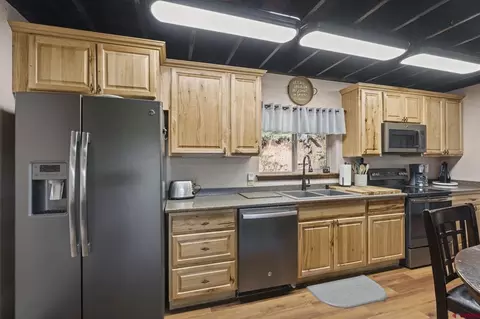 Kitchen - 1677 Sierre Verde Dr, Durango, CO 81301 photo 4 of 4