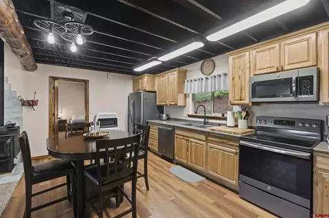 Kitchen - 1677 Sierre Verde Dr, Durango, CO 81301 photo 2 of 4
