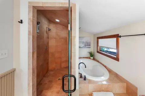 Bath - 6759 Cr 203, Durango, CO 81301 photo 2 of 8
