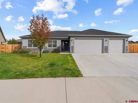 2509 Pecan St, Montrose, CO 81401