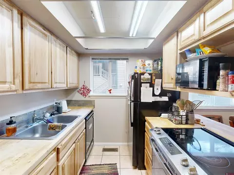 Kitchen - 1200 Florida Rd #17, Durango, CO 81301 photo 1 of 2