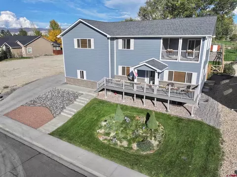 3177 Silver Fox Dr, Montrose, CO 81401