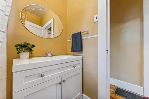 Bath - 124 W 21st St, Durango, CO 81301 photo 2 of 4