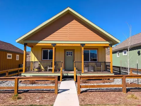 216 Redcliff Dr, Ridgway, CO 81432