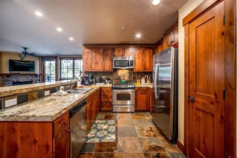 Kitchen - 24 Sheol St #208, Durango, CO 81301 photo 2 of 3