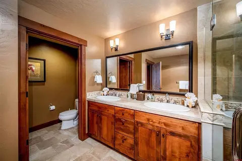 Bath - 24 Sheol St #208, Durango, CO 81301 photo 2 of 5