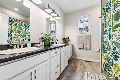 Bath - 95 Prospector Ave, Durango, CO 81301 photo 3 of 3