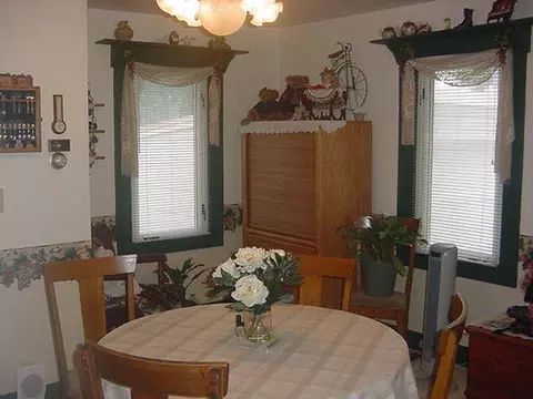 617 W Broadway, Williston, ND 58801 photo 7
