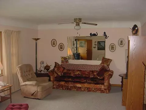1102 5th St W, Williston, ND 58801 photo 4