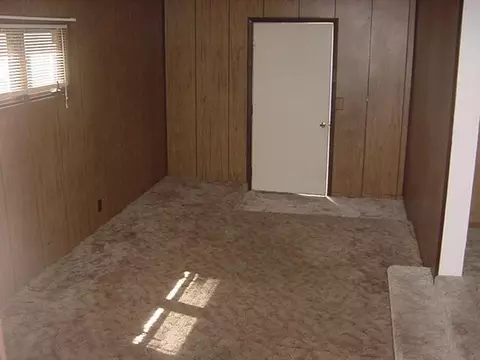 414 13th Ave W, Williston, ND 58801 photo 6