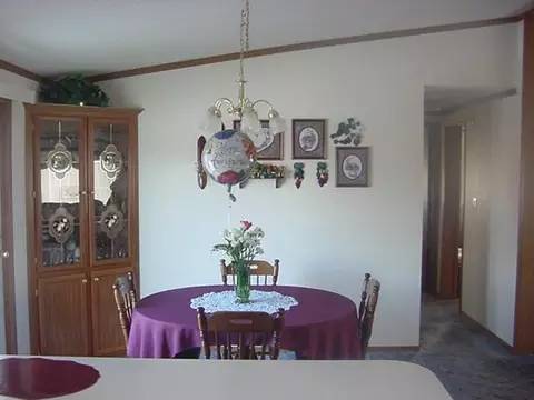 4110 3rd Ave E, Williston, ND 58801 photo 4