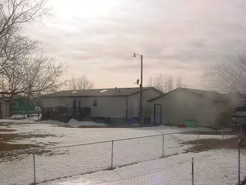 4110 3rd Ave E, Williston, ND 58801 photo 2