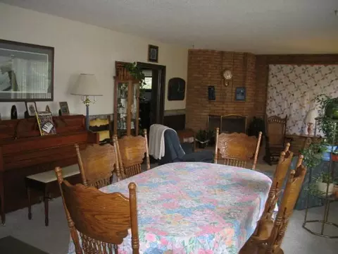 409 Hillside Ct, Williston, ND 58801 photo 5