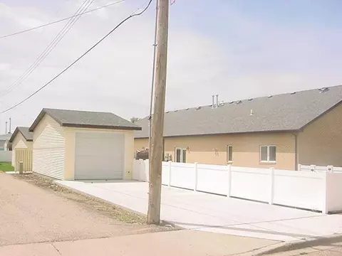 1918 7th Ave E, Williston, ND 58801 photo 4
