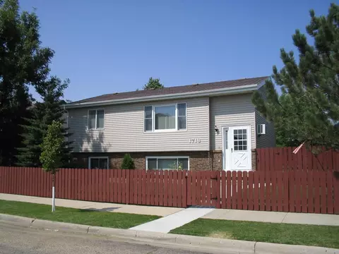 1718 27th St W, Williston, ND 58801 photo 1