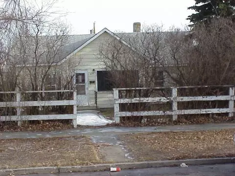 914 5th Ave W, Williston, ND 58801 photo 1