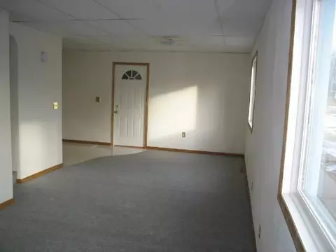 428 6th Ave W, Williston, ND 58801 photo 4
