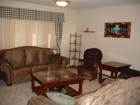 1829 14th Ave W, Williston, ND 58801 photo 3