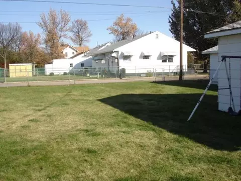 706 4th St W, Williston, ND 58801 photo 14