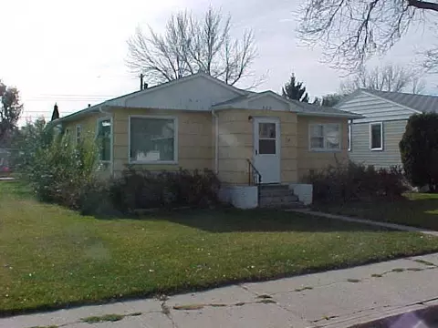 509 12th St W, Williston, ND 58801 photo 1