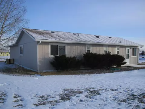 2103 20th Ave W, Williston, ND 58801 photo 2