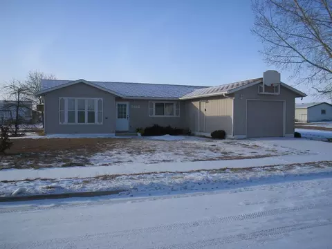 2103 20th Ave W, Williston, ND 58801 photo 1